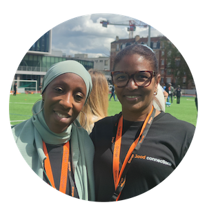 Photo de Sylvie et Fenda, ambassadrices Orange