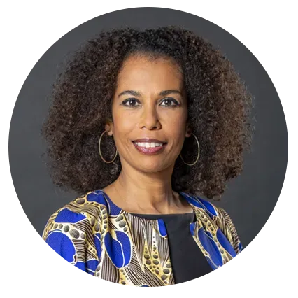 Elizabeth Tchoungui, portrait rond