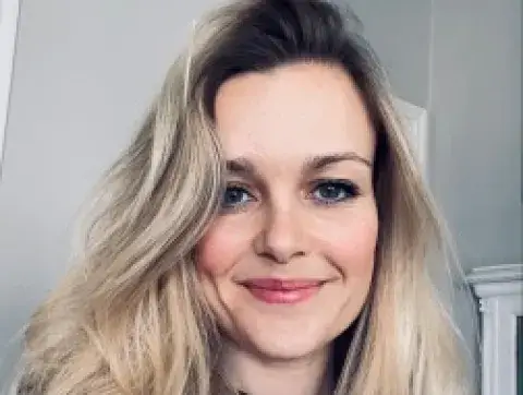 Caroline Lequesne Roth